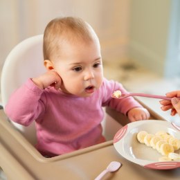 AKUKU A0692 Zestaw płaskich łyżeczek 2szt. różowa