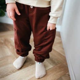 Spodnie chłopięce joggery dresowe czekoladowe 62-104