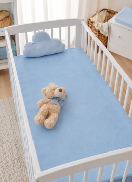 Prześcieradło frotte z gumką na łóżeczko 140×70 cm – błękitne